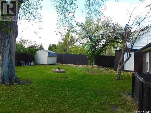 724 4Th Street E, Assiniboia, SK - Outdoor