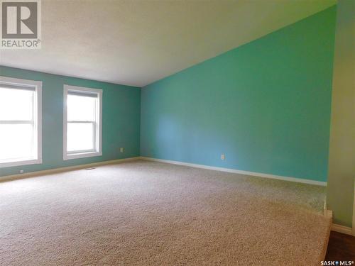 724 4Th Street E, Assiniboia, SK - Indoor Photo Showing Other Room