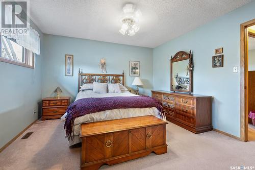 2707 Jolly Place E, Regina, SK - Indoor Photo Showing Bedroom