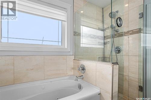459 Mahabir Crescent, Saskatoon, SK - Indoor Photo Showing Bathroom