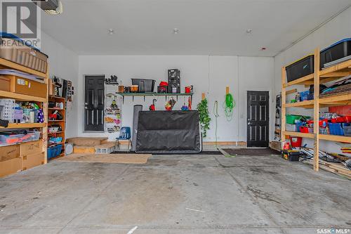 459 Mahabir Crescent, Saskatoon, SK - Indoor Photo Showing Garage
