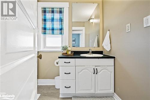 758 Hugel Avenue, Midland, ON - Indoor Photo Showing Bathroom