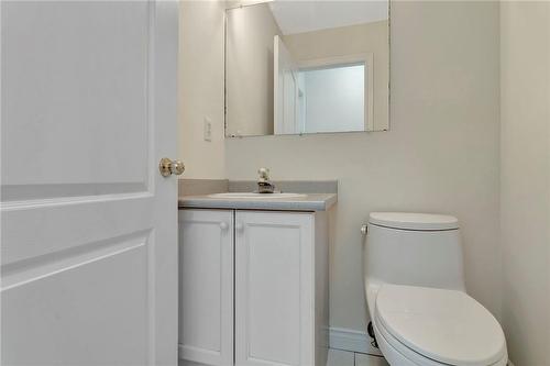 19 Balharbour Drive, Hamilton, ON - Indoor Photo Showing Bathroom