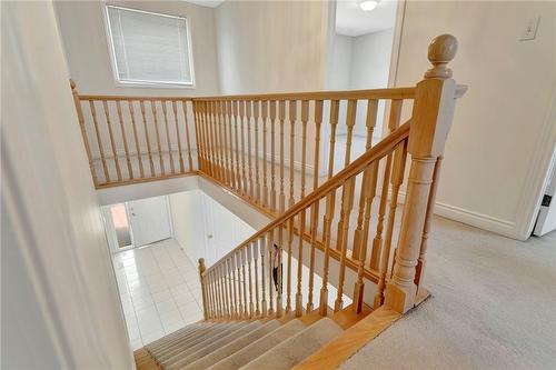 19 Balharbour Drive, Hamilton, ON - Indoor Photo Showing Other Room