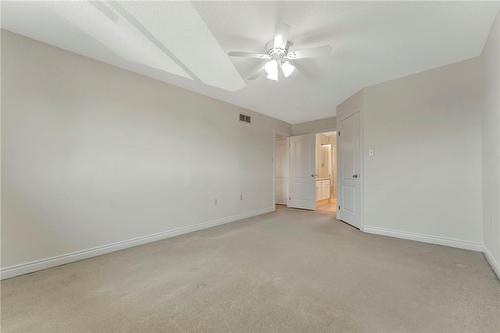 19 Balharbour Drive, Hamilton, ON - Indoor Photo Showing Other Room