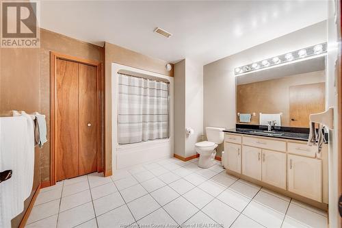 5919 Rosewood Crescent, Lasalle, ON - Indoor Photo Showing Bathroom
