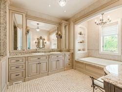 Ensuite bathroom - 