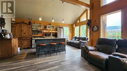 344 Schwartz Road, Lumby, BC - Indoor Photo Showing Living Room