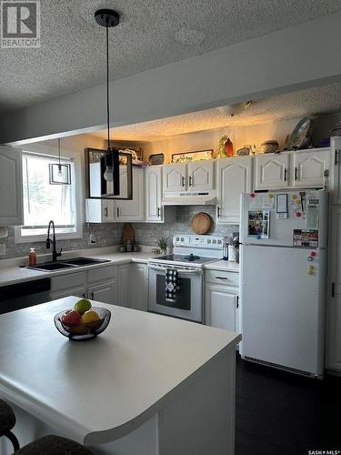 100 Pacific Avenue, Carievale, SK - Indoor Photo Showing Kitchen