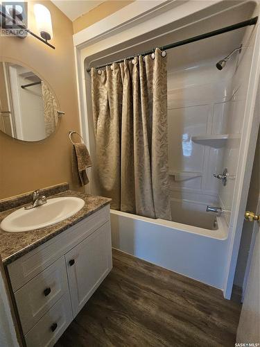 120 3Rd Street W, Carnduff, SK - Indoor Photo Showing Bathroom