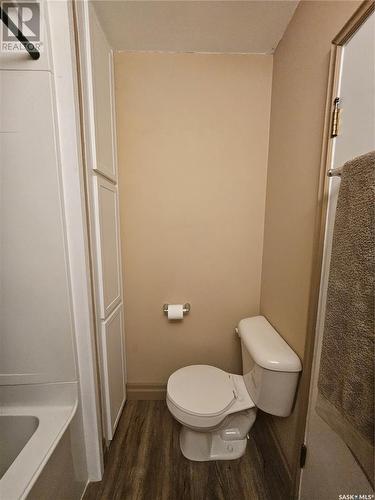 120 3Rd Street W, Carnduff, SK - Indoor Photo Showing Bathroom