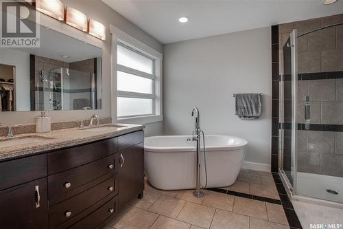 359 Pichler Crescent, Saskatoon, SK - Indoor Photo Showing Bathroom