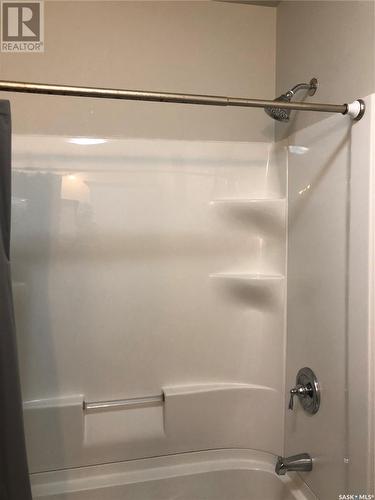 359 Pichler Crescent, Saskatoon, SK - Indoor Photo Showing Bathroom