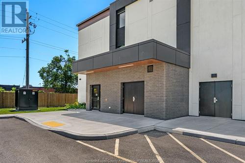 140 Main Street Unit# 107, Kingsville, ON - Outdoor With Exterior