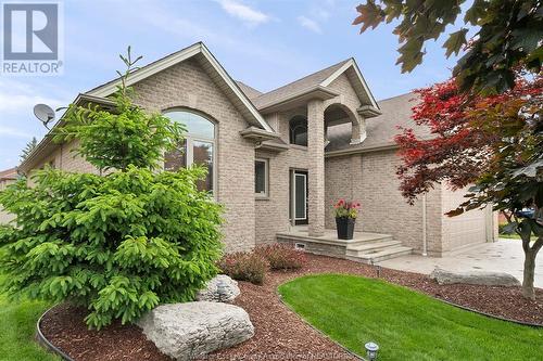 958 Pavan, Windsor, ON - Outdoor