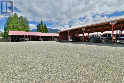 621 & 709 Riverside Avenue, Sicamous, BC 