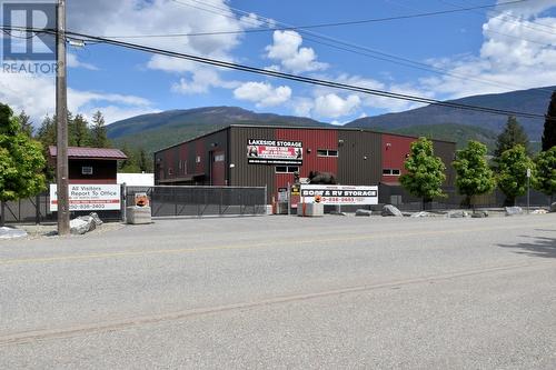 621 & 709 Riverside Avenue, Sicamous, BC 