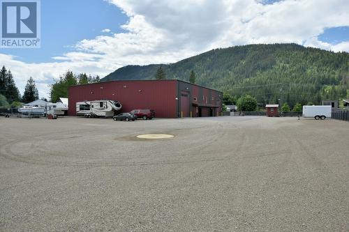 621 & 709 Riverside Avenue, Sicamous, BC 