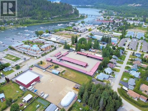 621 & 709 Riverside Avenue, Sicamous, BC 