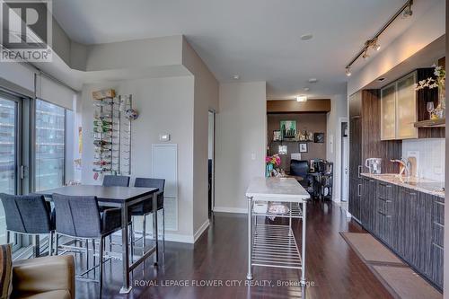 1407 - 12 York Street, Toronto, ON - Indoor Photo Showing Dining Room