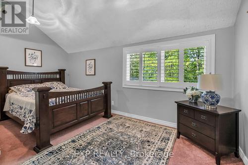 180 Brophy'S Lane, Blue Mountains, ON - Indoor Photo Showing Bedroom