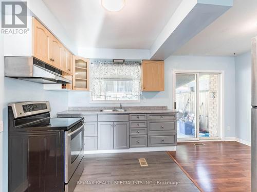 258 Admiral Drive, London, ON - Indoor Photo Showing Kitchen
