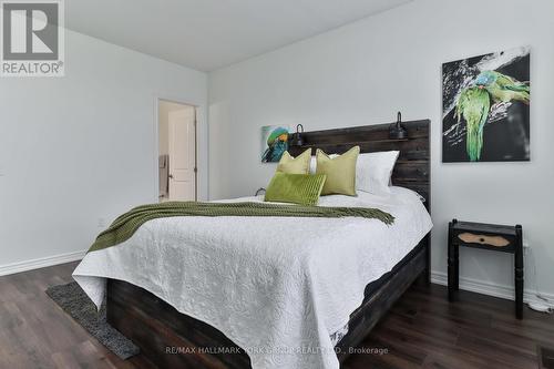 28 Goldeneye Drive, East Gwillimbury, ON - Indoor Photo Showing Bedroom
