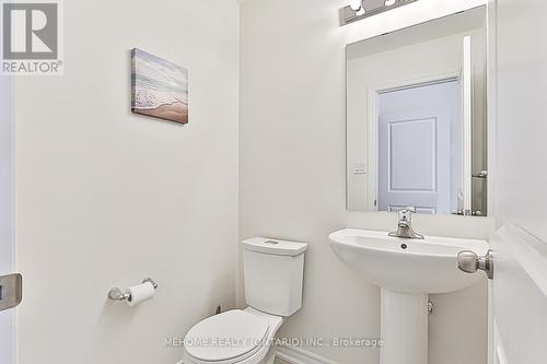 1 Cranley Road, East Gwillimbury, ON - Indoor Photo Showing Bathroom