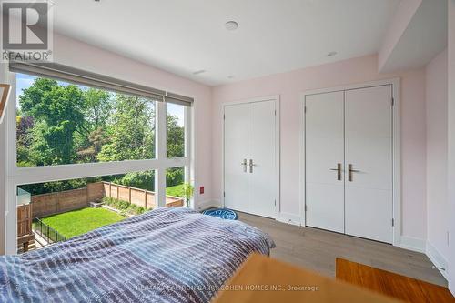 2966A Bayview Avenue, Toronto (Willowdale East), ON - Indoor Photo Showing Bedroom