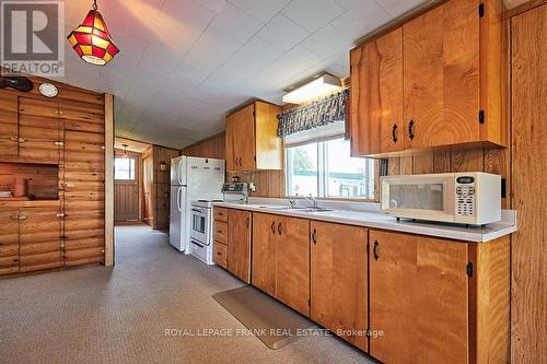 23 Angle Street, Scugog, ON - Indoor Photo Showing Kitchen With Double Sink