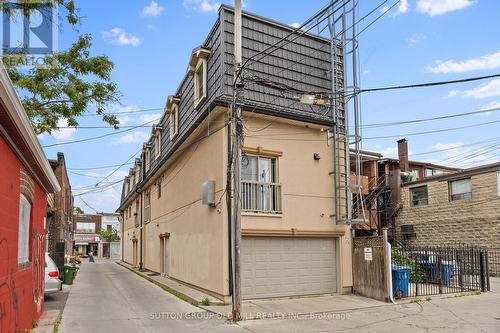 999 Bloor Street W, Toronto (Dufferin Grove), ON 