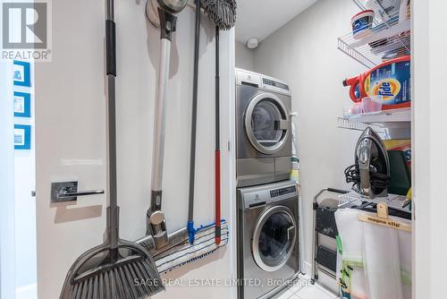 1108 - 285 Mutual Street, Toronto, ON - Indoor Photo Showing Laundry Room