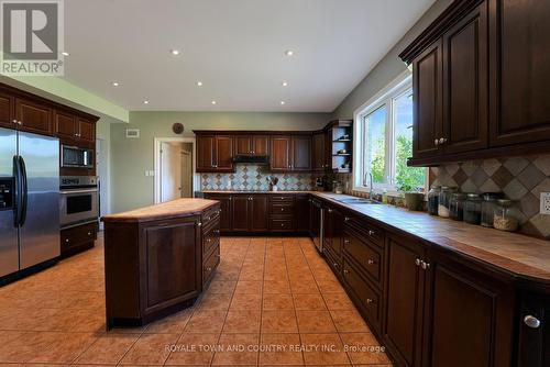 2435 Elm Tree Road, Kawartha Lakes, ON - Indoor Photo Showing Kitchen