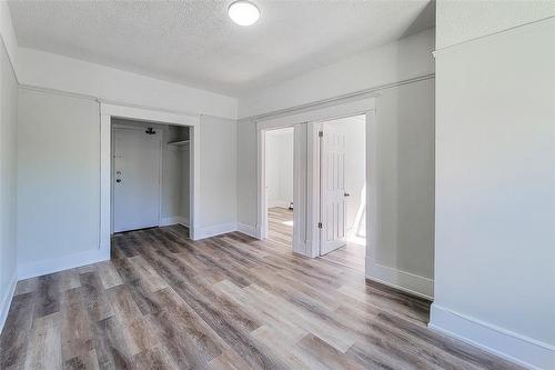 197 Queenston Street, St. Catharines, ON - Indoor Photo Showing Other Room