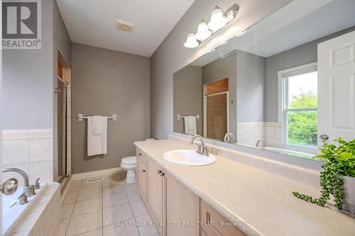 61 Clairfields Drive E, Guelph, ON - Indoor Photo Showing Bathroom