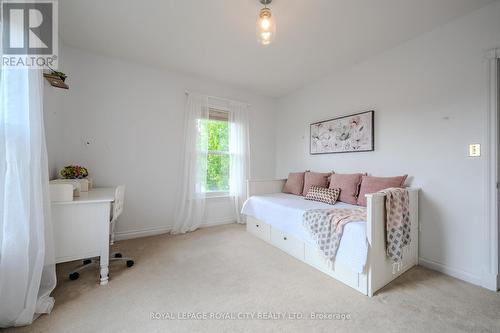 61 Clairfields Drive E, Guelph, ON - Indoor Photo Showing Bedroom