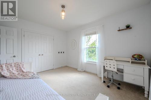 61 Clairfields Drive E, Guelph, ON - Indoor Photo Showing Bedroom