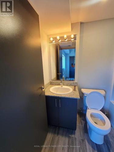 A 407 - 275 Larch Street N, Waterloo, ON - Indoor Photo Showing Bathroom
