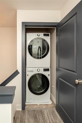 44 455 Shorehill Drive, Winnipeg, MB - Indoor Photo Showing Laundry Room
