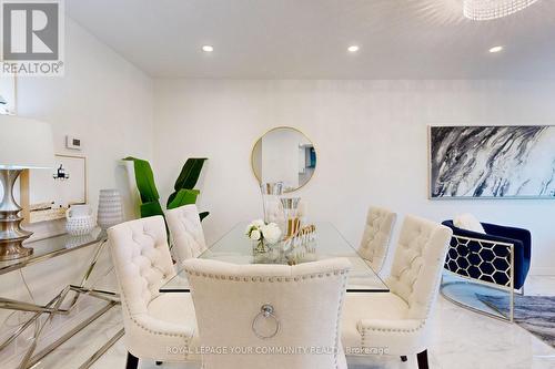 122 Longford Drive, Newmarket, ON - Indoor Photo Showing Dining Room