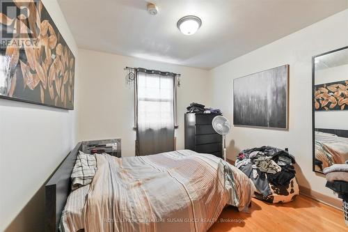 369 Main Street, Toronto (Woodbine-Lumsden), ON - Indoor Photo Showing Bedroom