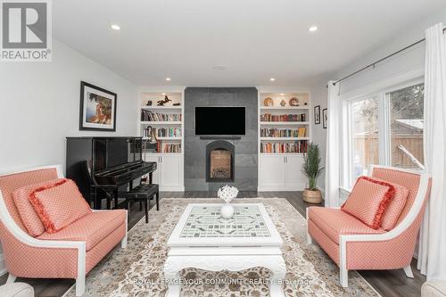 263 Riverbank Drive, Cambridge, ON - Indoor Photo Showing Living Room With Fireplace