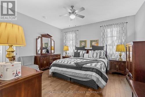 22 - 234 Peach Tree Boulevard, St. Thomas, ON - Indoor Photo Showing Bedroom