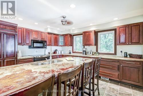 334 Loon Road, Georgina Islands (Georgina Island), ON - Indoor Photo Showing Kitchen