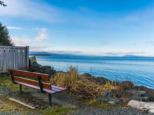 407 Cypress Rd, Qualicum Beach, BC 