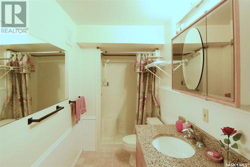 18 Marquis Crescent S, Yorkton, SK - Indoor Photo Showing Bathroom