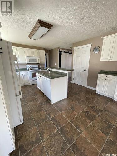 513 Hudson Street, Hudson Bay, SK - Indoor Photo Showing Kitchen