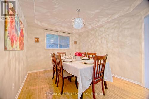 3932 Periwinkle Crescent, Mississauga, ON - Indoor Photo Showing Dining Room
