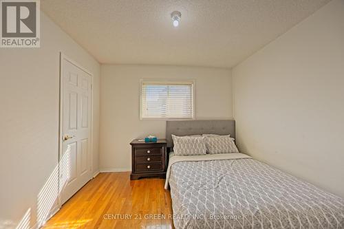 3932 Periwinkle Crescent, Mississauga, ON - Indoor Photo Showing Bedroom