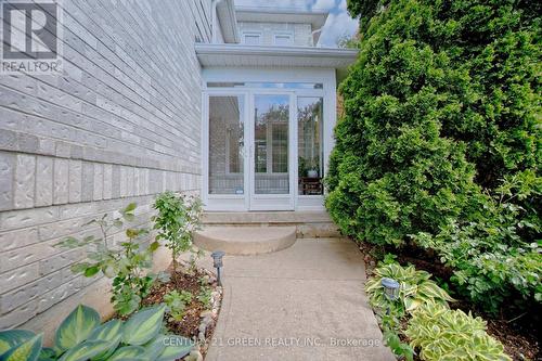 3932 Periwinkle Crescent, Mississauga, ON - Outdoor